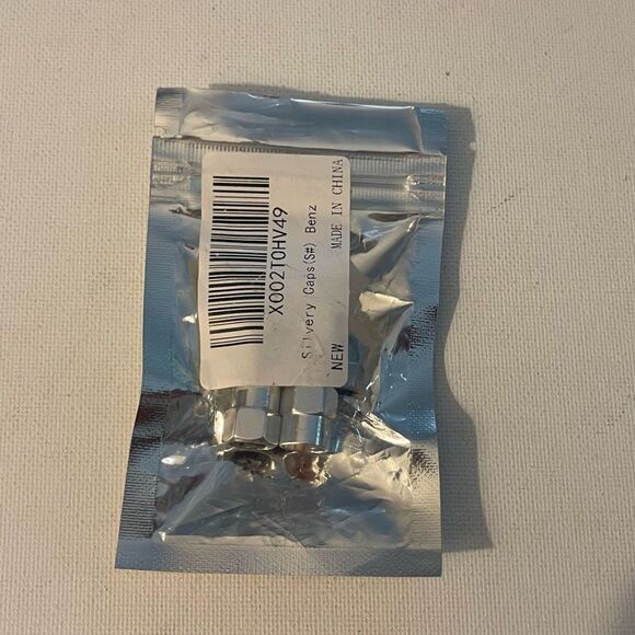 Mercedes Benz Logo valve Stem caps in silver set of 4 NWT - Picture 4 of 4